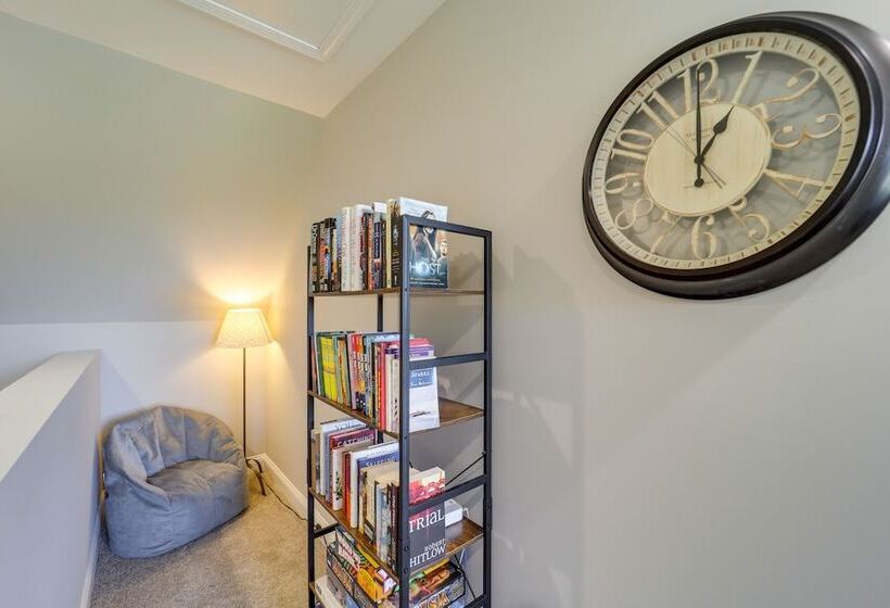 Peaceful Butler Hideaway At The Pond