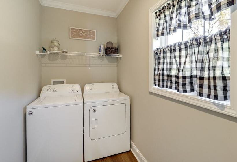 Peaceful Butler Hideaway At The Pond