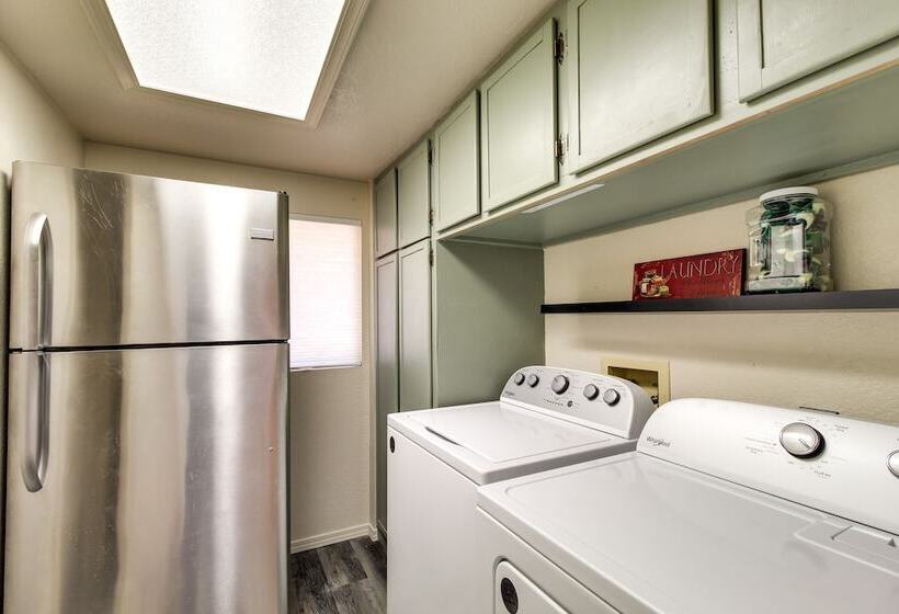 Peaceful Pinetop Hideaway W/ Yard Dog Friendly!