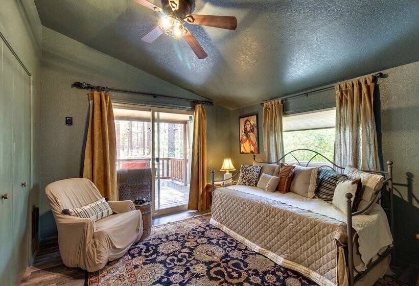 Peaceful Pinetop Hideaway W/ Yard Dog Friendly!