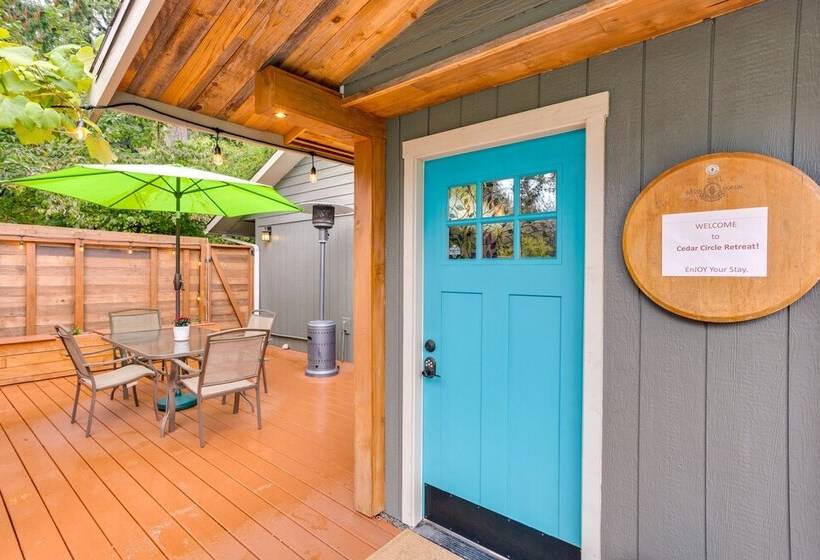 Peaceful Renton Retreat W/ Hot Tub Access!