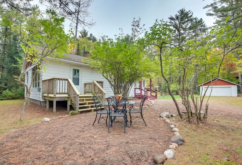 Peaceful Saint Germain Home W/ Fire Pit!