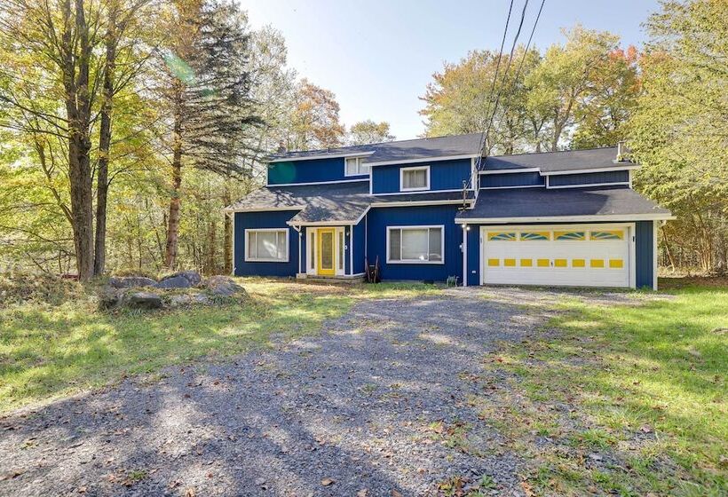 Tobyhanna Abode W/ Golf & Pool Access!
