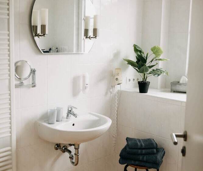 Пансион Altstadt Residenz Manz