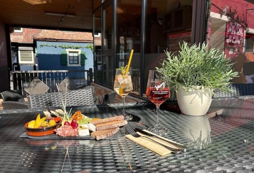 Пансион Altstadt Residenz Manz