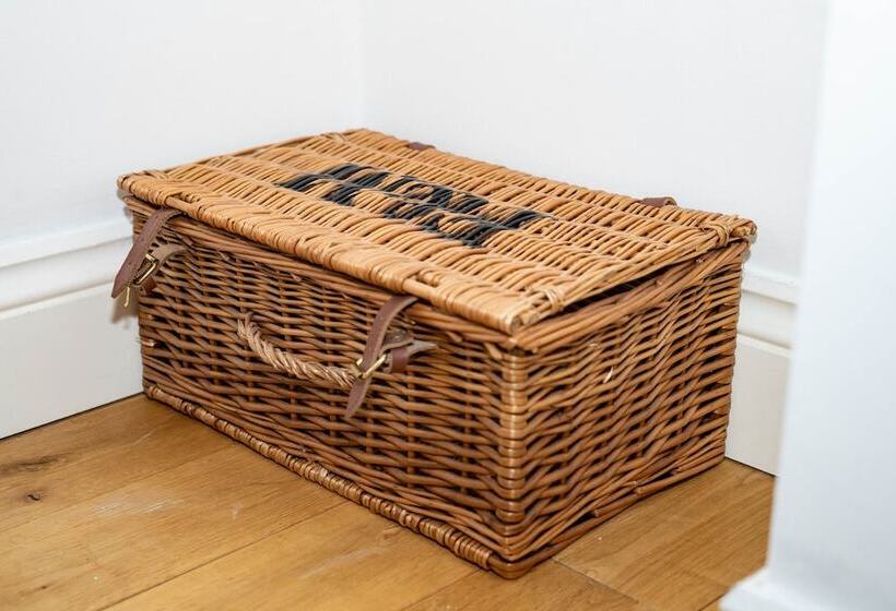 Пансион Glenfall Place