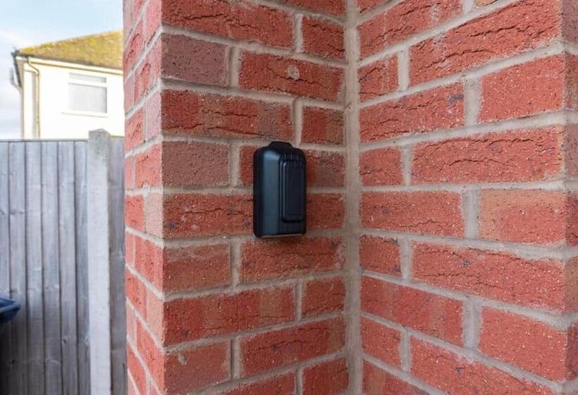 بنسيون Innsworth House