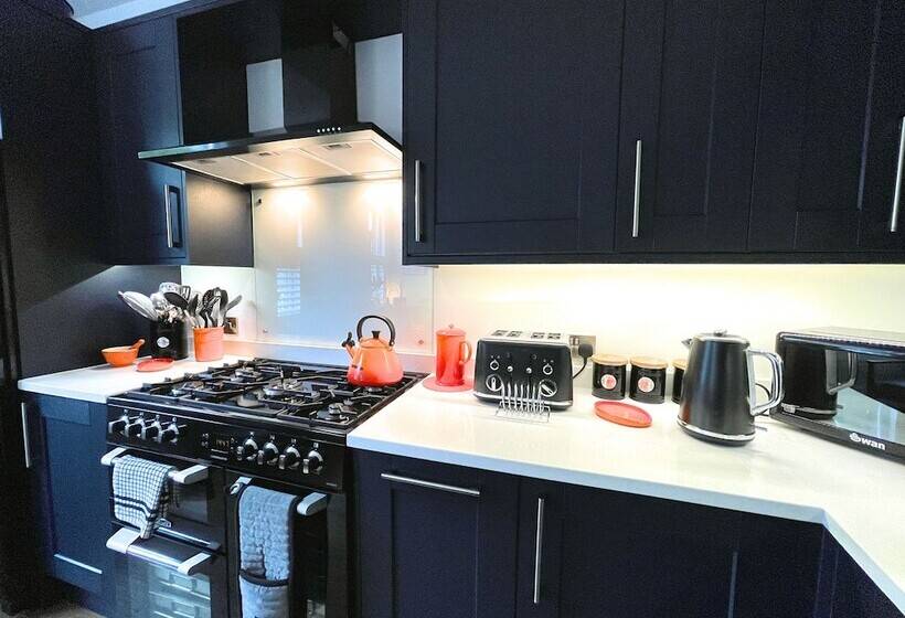 ペンション Lovely Comfortable 3br Property