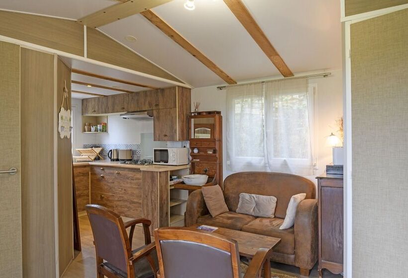 بنسيون Saint Coulitz