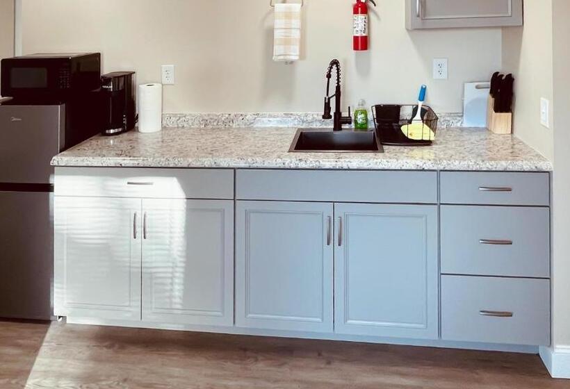 بنسيون White Orchid Apartments