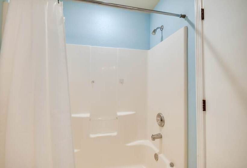 Pet Friendly Amarillo Home: 5 Mi To Downtown!