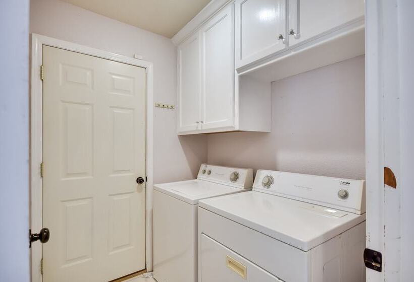 Pet Friendly Amarillo Home: 5 Mi To Downtown!