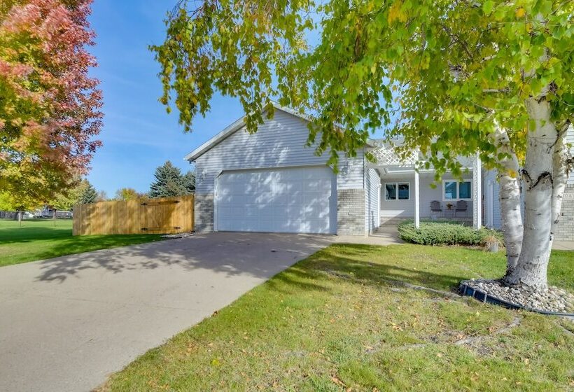 5 Mi To Dtwn: Pet Friendly  Wheatland Twin  Home!