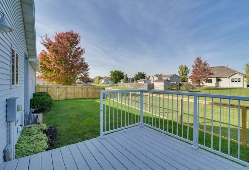 5 Mi To Dtwn: Pet Friendly  Wheatland Twin  Home!