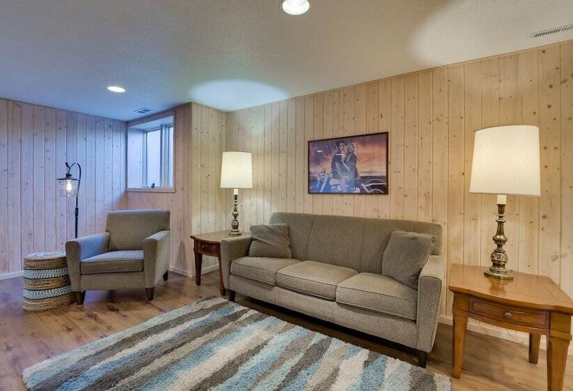 5 Mi To Dtwn: Pet Friendly  Wheatland Twin  Home!