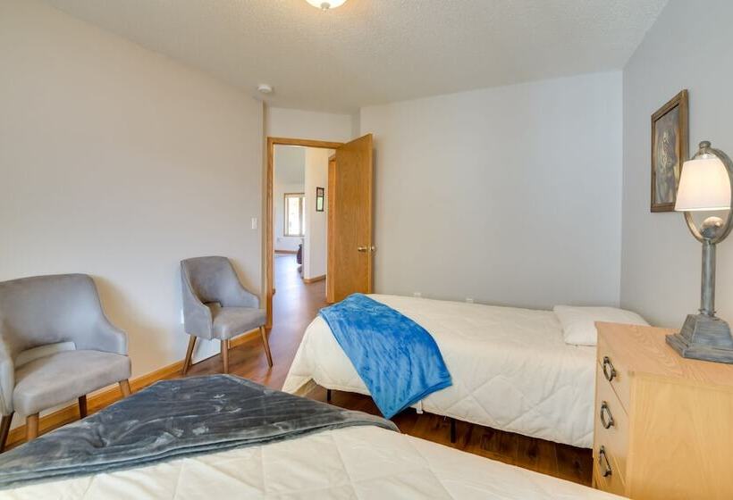 5 Mi To Dtwn: Pet Friendly  Wheatland Twin  Home!