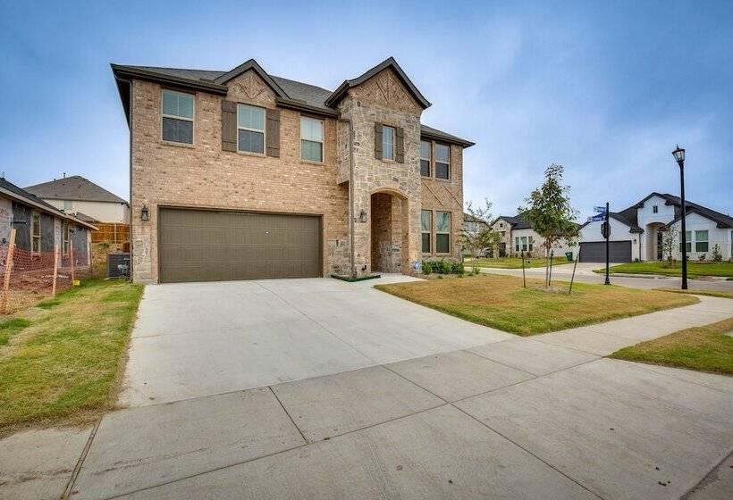 Pet Friendly Fate Home W/ Yard & Fireplace!