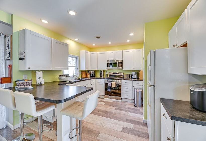 Pet Friendly Honeoye Cottage Rental: Walk To Lake!