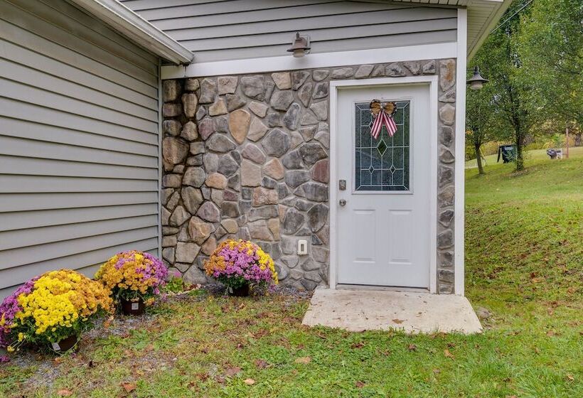 Pet Friendly Honeoye Cottage Rental: Walk To Lake!