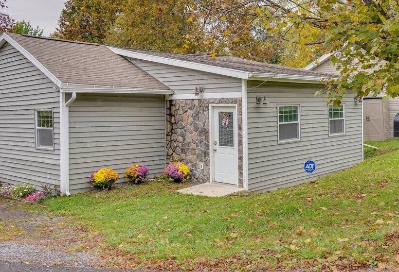 Pet Friendly Honeoye Cottage Rental: Walk To Lake!