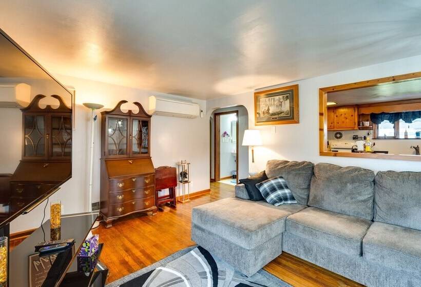 Pet Friendly Ohio Retreat W/ Patio & Fire Pit!