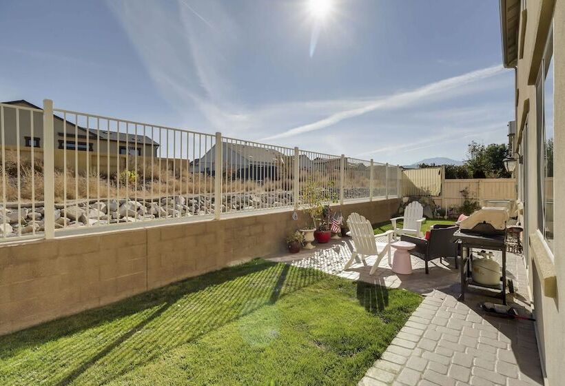 Reno Home ~ 7 Mi To Reno Sparks Convention Center!