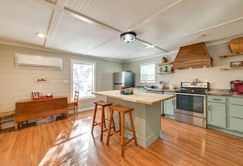 Pet Friendly Springville Cabin Near Kentucky Lake!