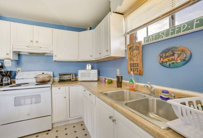 Pet Friendly St Bernard Home Near Fishing!