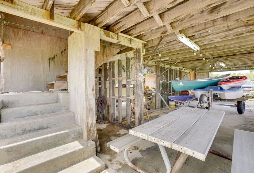 Pet Friendly St Bernard Home Near Fishing!