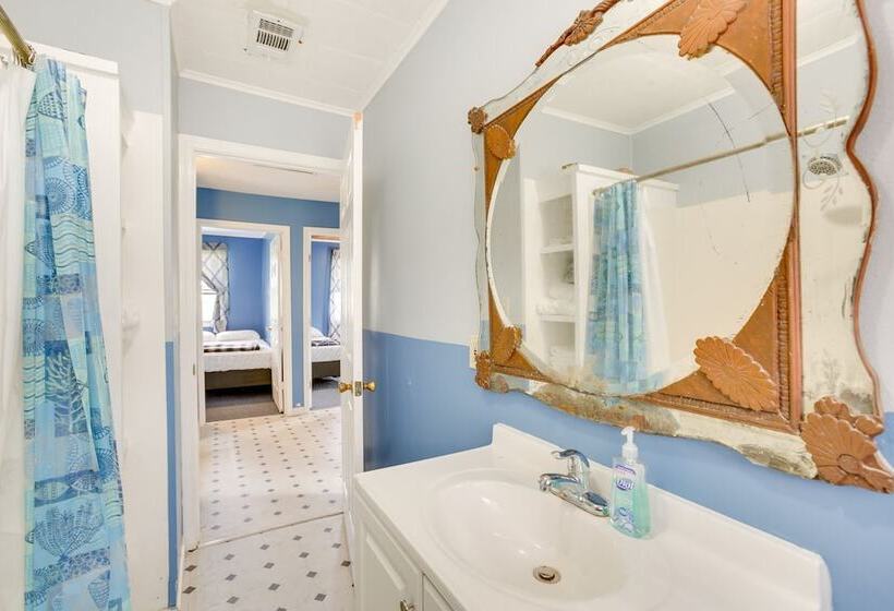 Pet Friendly St Bernard Home Near Fishing!