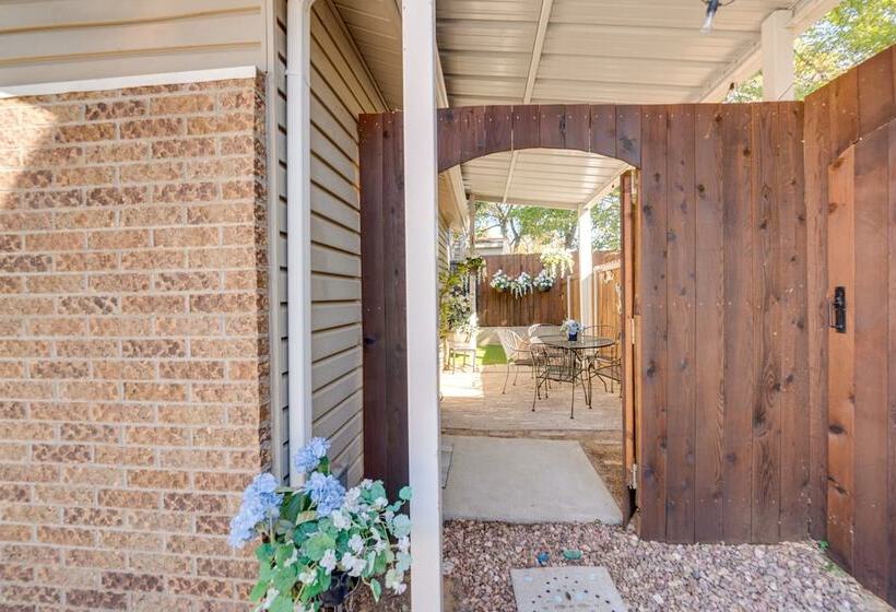 Walk To Lewisville Lake: Pet Friendly Texas Abode!