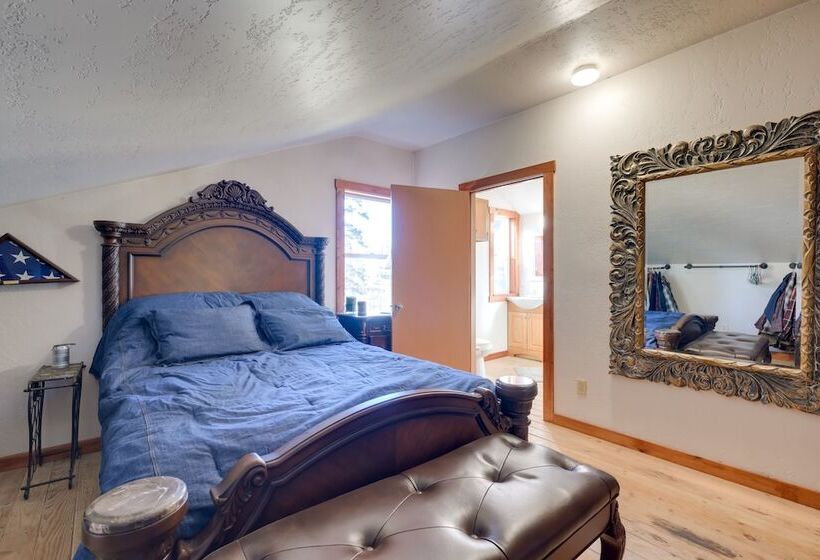 Philipsburg Log Cabin   Direct Bike Park Access!