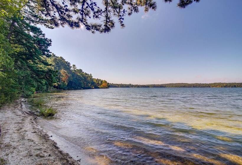Quiet Plymouth Cottage On Great South Pond!