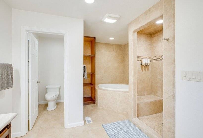 Pollock Pines Cabin: Game Room W/ A/c & Heat!