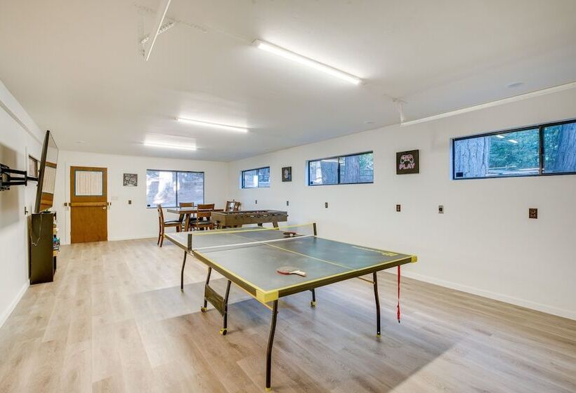 Pollock Pines Cabin: Game Room W/ A/c & Heat!