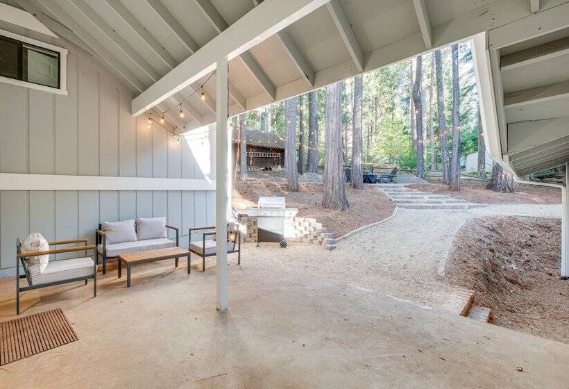 Pollock Pines Cabin: Game Room W/ A/c & Heat!