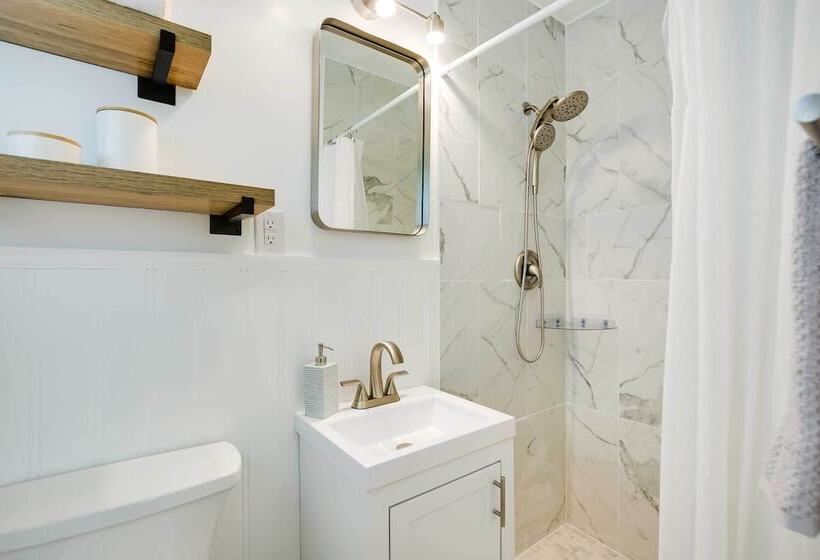 1 Mi To Pompano Beach: Home W/ Patio & Pool!