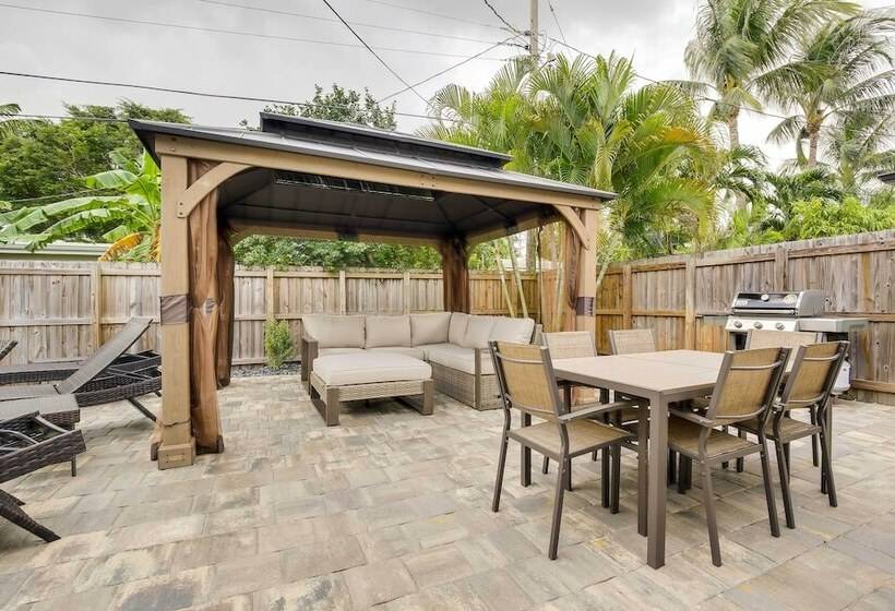 1 Mi To Pompano Beach: Home W/ Patio & Pool!