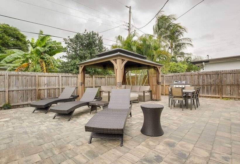 1 Mi To Pompano Beach: Home W/ Patio & Pool!