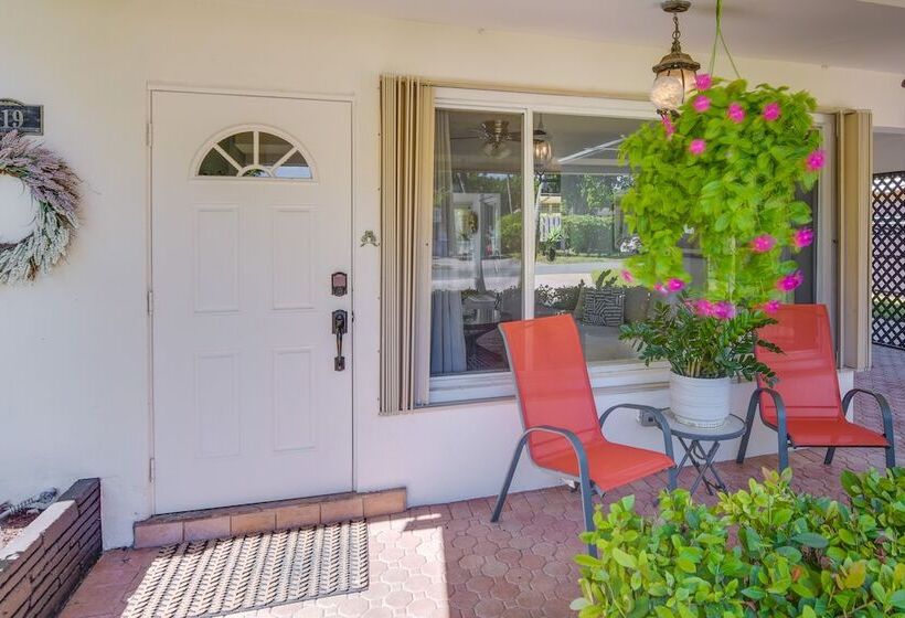 Pompano Beach Retreat W/ Backyard Oasis!