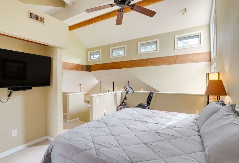 Port Clinton Home W/ Private Dock + Gazebo!