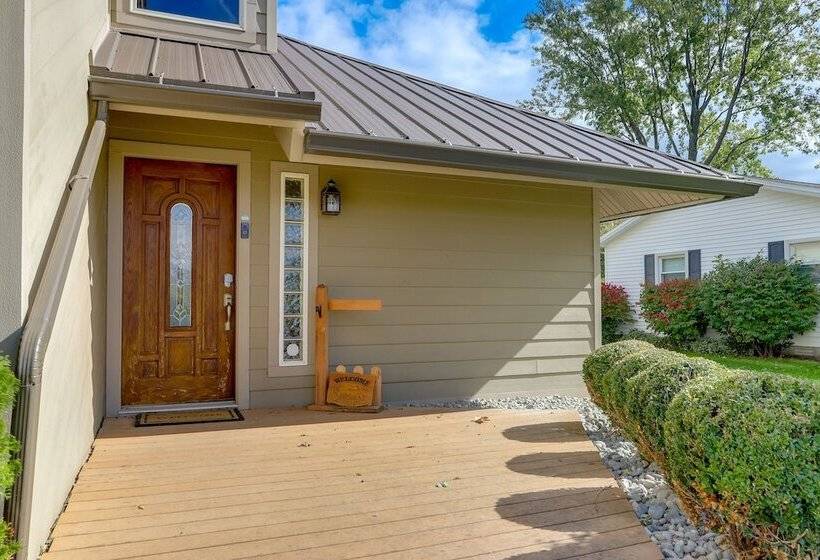 Port Clinton Home W/ Private Dock + Gazebo!