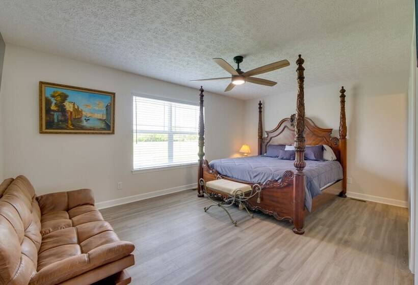 Port Clinton Retreat W/ Lake Access & Dock!