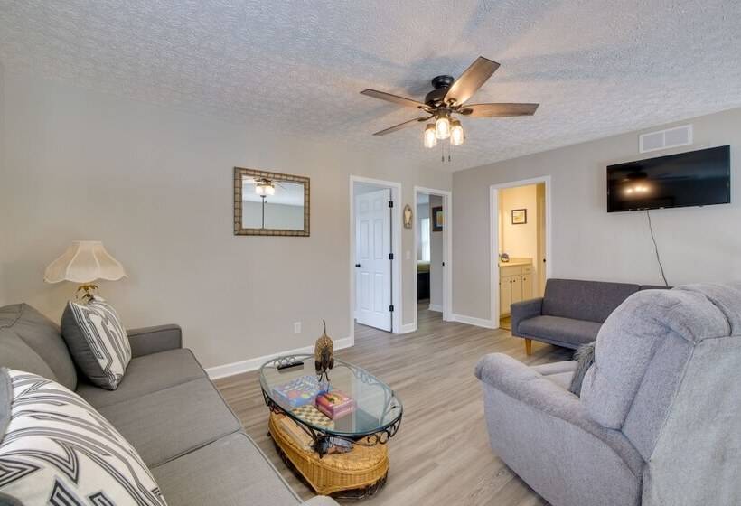 Port Clinton Retreat W/ Lake Access & Dock!