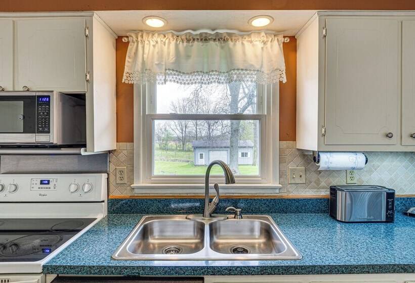 Quaint Economy Retreat W/ Patio & Spacious Yard!