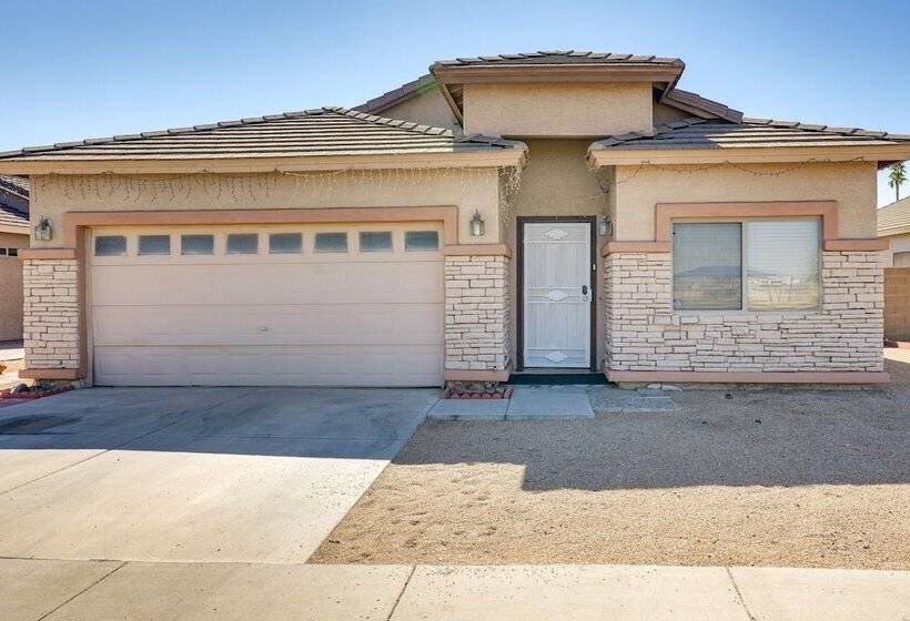 7 Mi To Chase Field: Phoenix Home W/ Patio!