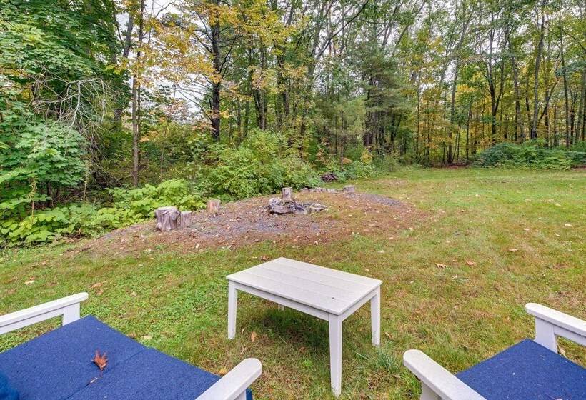 Near Beach: Pet Friendly Getaway W/ Yard