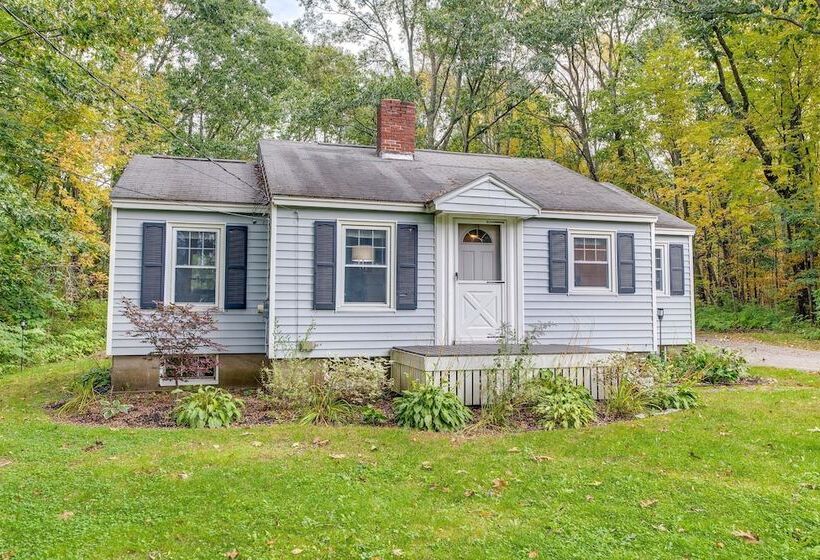 Near Beach: Pet Friendly Getaway W/ Yard