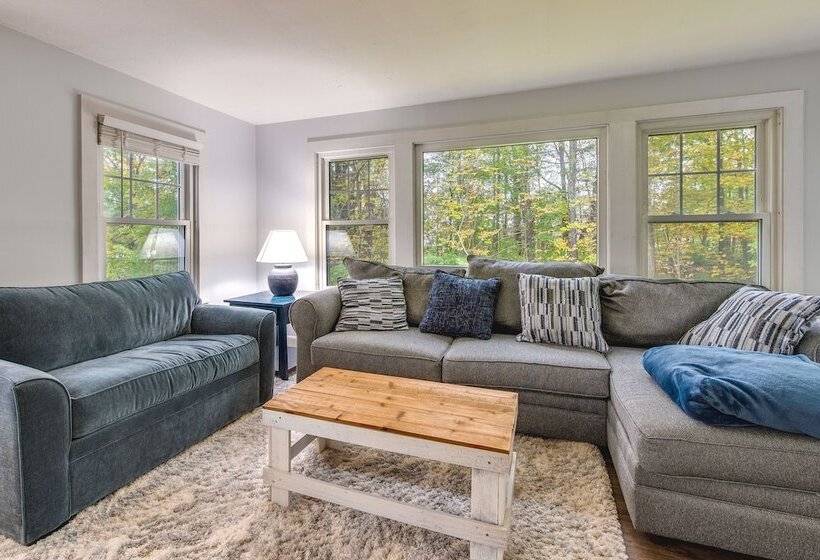 Near Beach: Pet Friendly Getaway W/ Yard