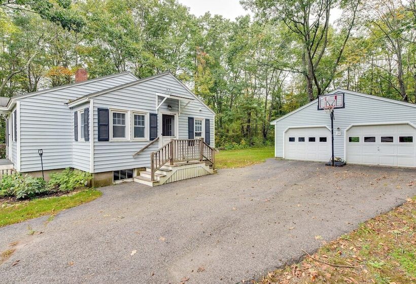 Near Beach: Pet Friendly Getaway W/ Yard